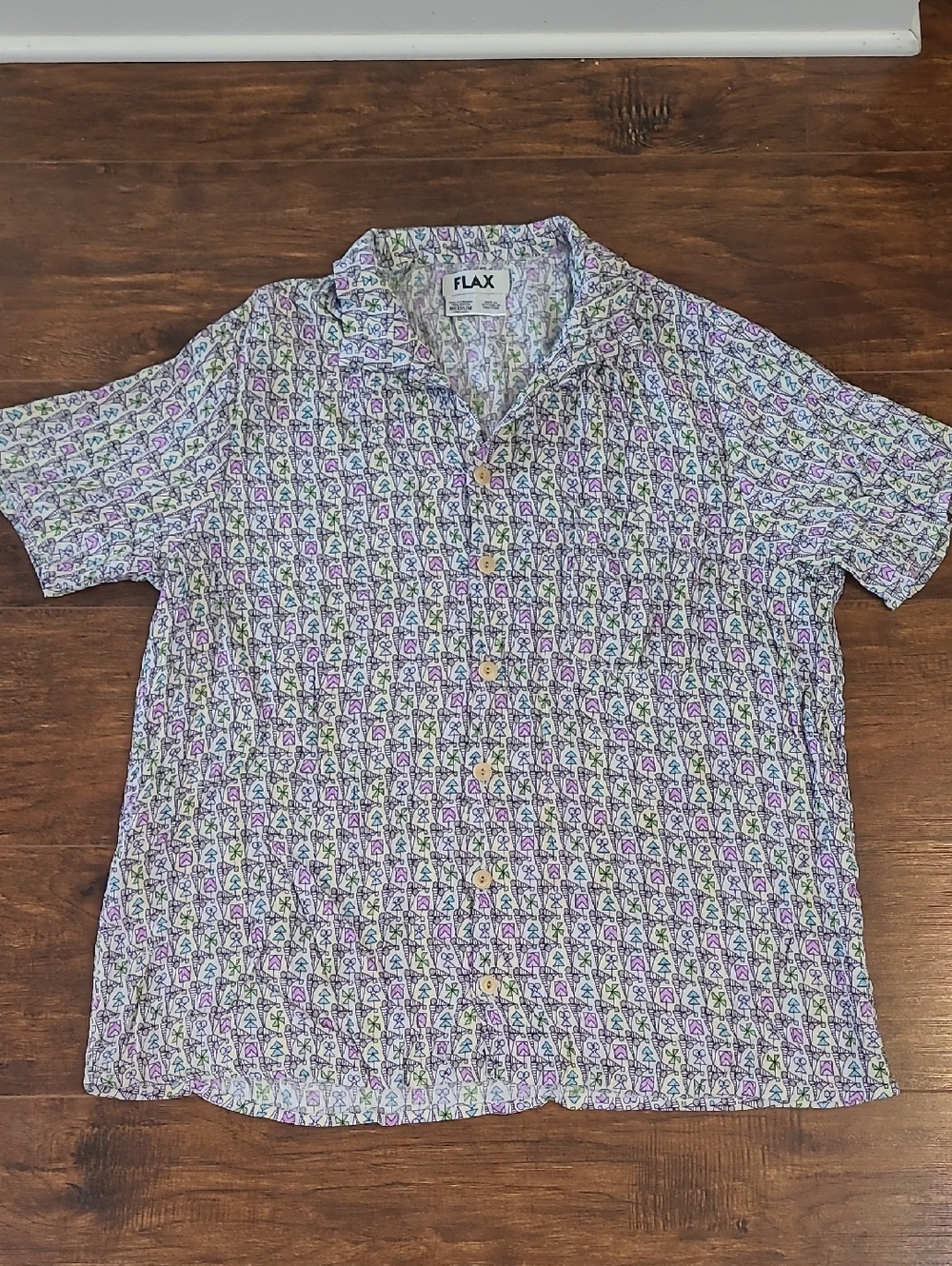 FLAX Short-Sleeve Button-Down Shirt in White with Purple & Green Print Size M